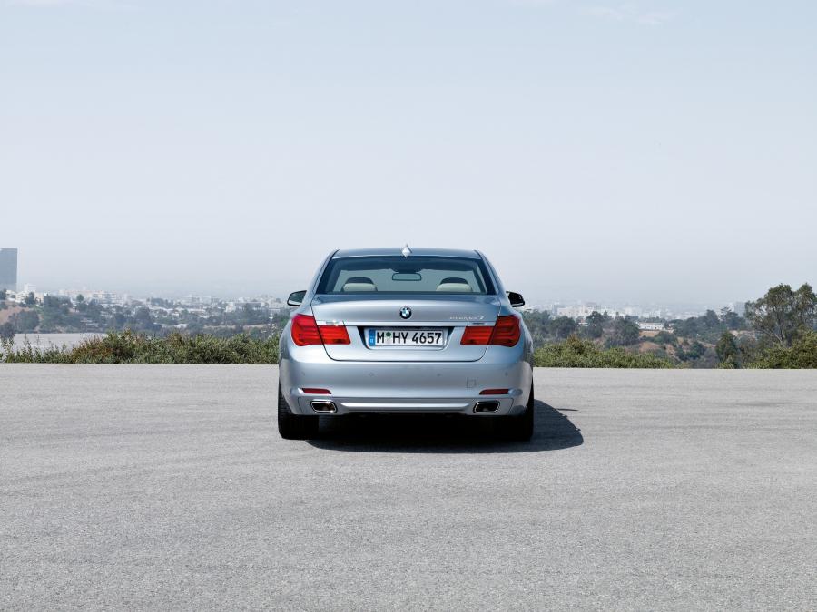  BMW ActiveHybrid 7 2009 года  (фото 23 из 41)